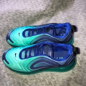 Women’s Airmax 720👟❤️